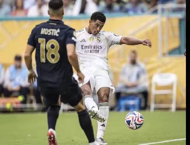 史诗级官宣！齐达内夏窗执掌高卢雄鸡，欧冠三连名帅联手姆巴佩开启新时代